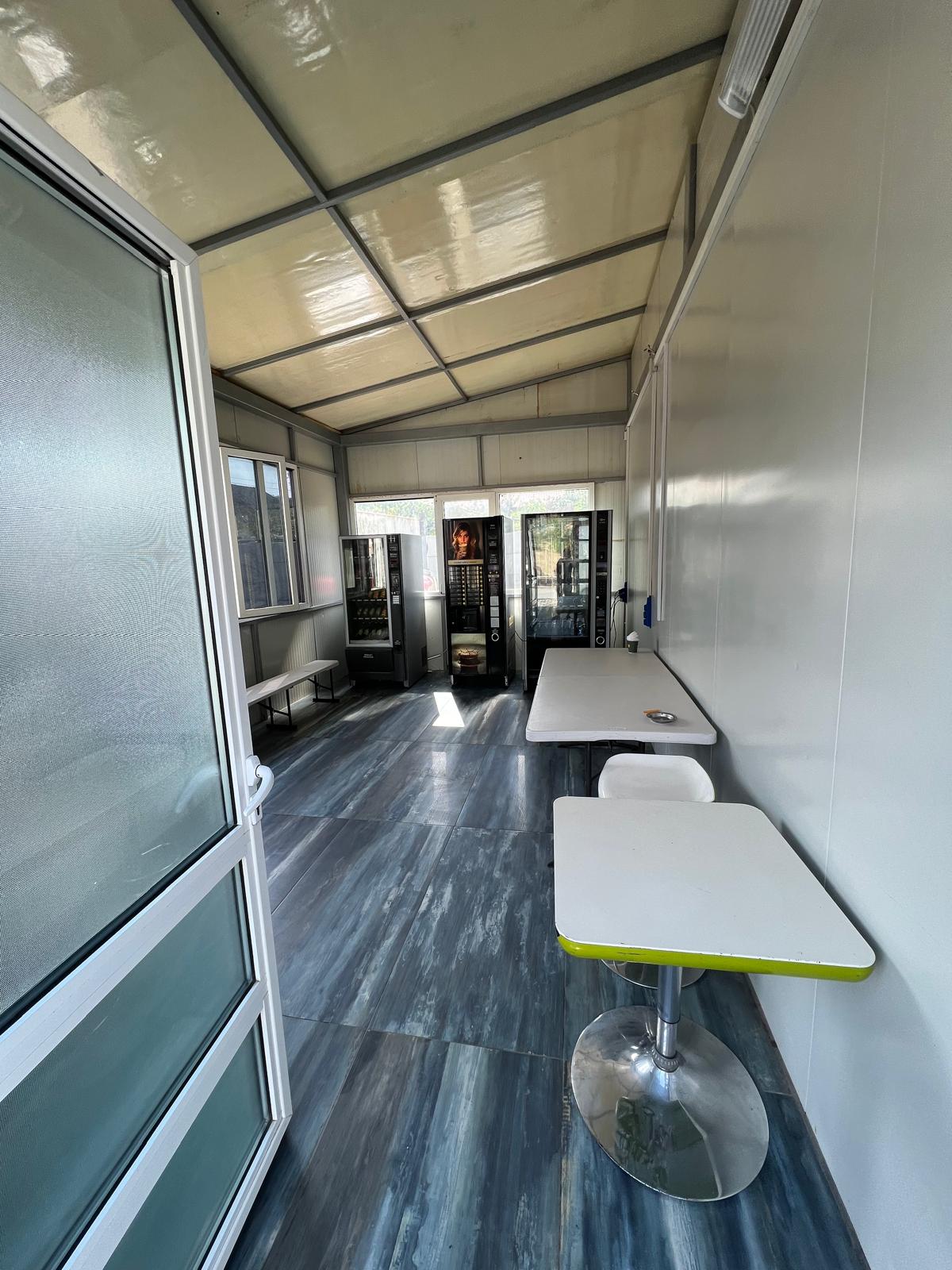 Zona de cafea și băuturi